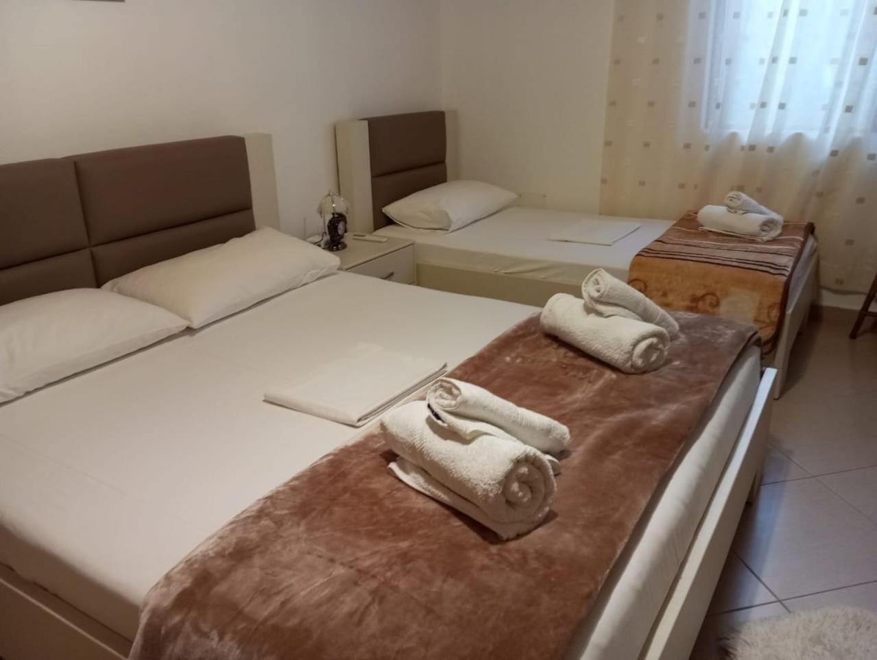 Dhimitri'S Guest House Berat Luaran gambar