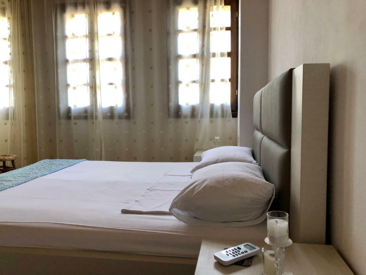 Dhimitri'S Guest House Berat Luaran gambar