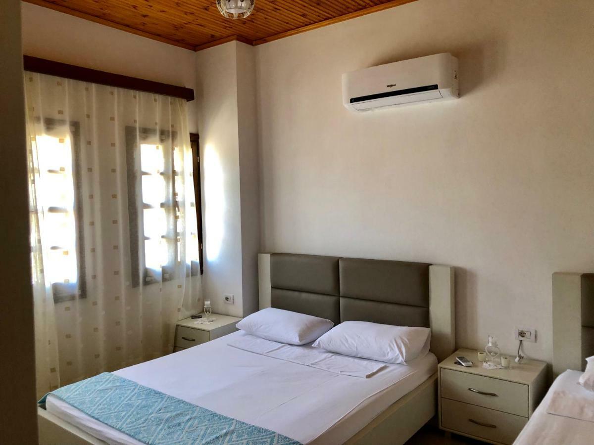 Dhimitri'S Guest House Berat Luaran gambar